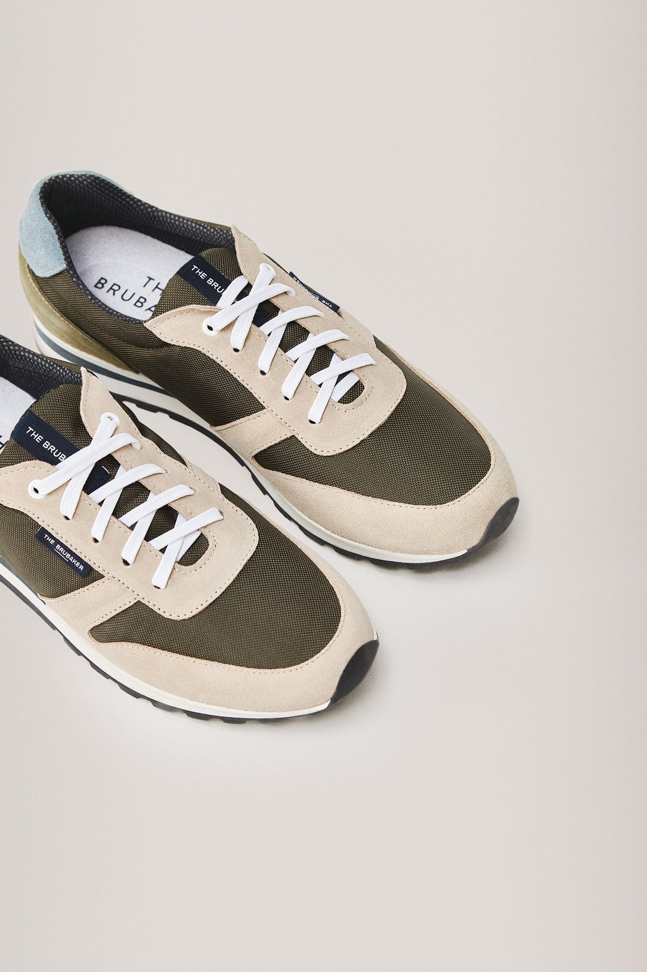 The Sneakers Beige y Verde-3