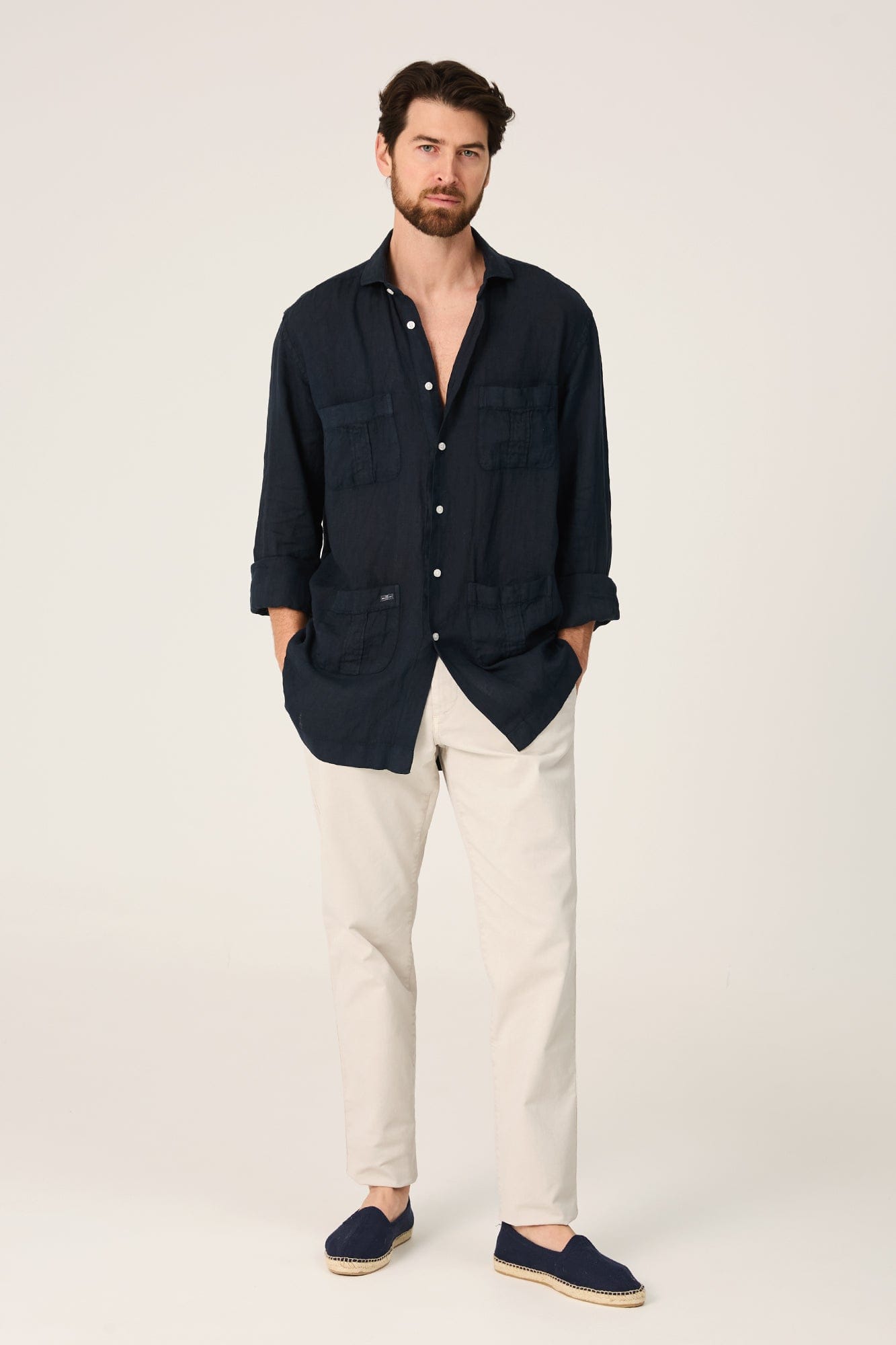 The Guayabera Azul Marino-zoom-1