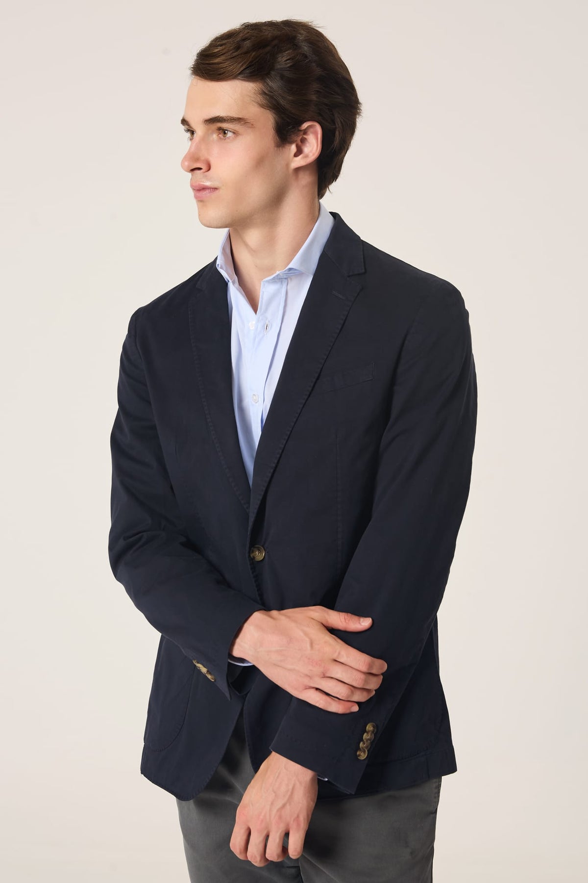 The Gabardina Azul Marino