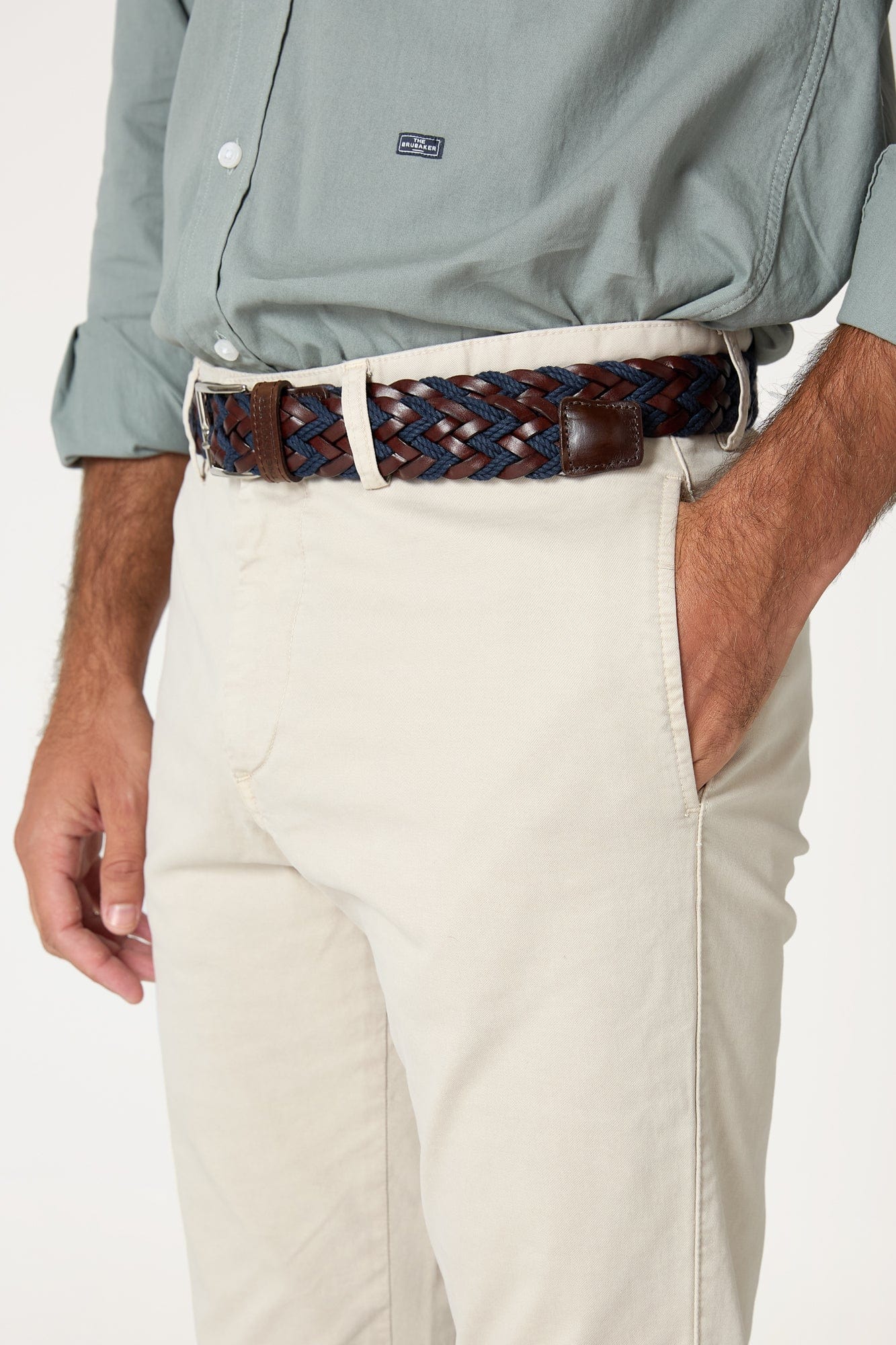 The Belt Trenzado Marron y Marino