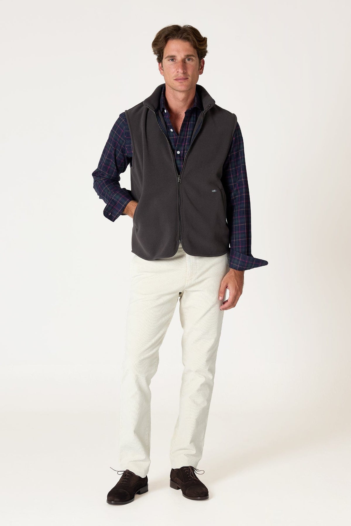 The Forro Polar Gris Buitrago-zoom-2