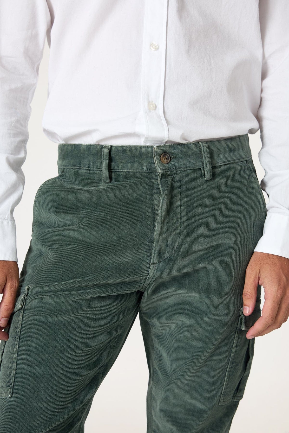 The Chino Micropana Cargo Verde Compostela